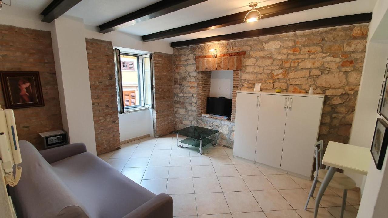 Apartments Villa Ernesta Rovinj Ngoại thất bức ảnh