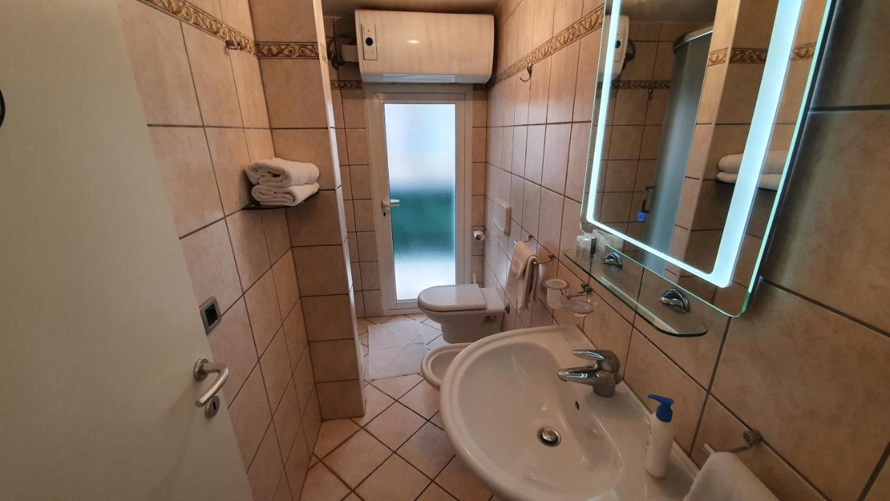 Apartments Villa Ernesta Rovinj Ngoại thất bức ảnh